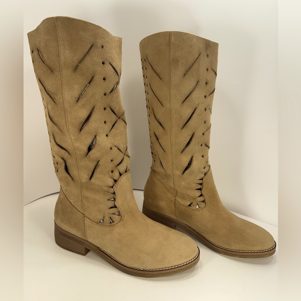 NIB - Musse & Cloud Missy Women's Camel Color Tall Boots With Cut Out Detail - 9